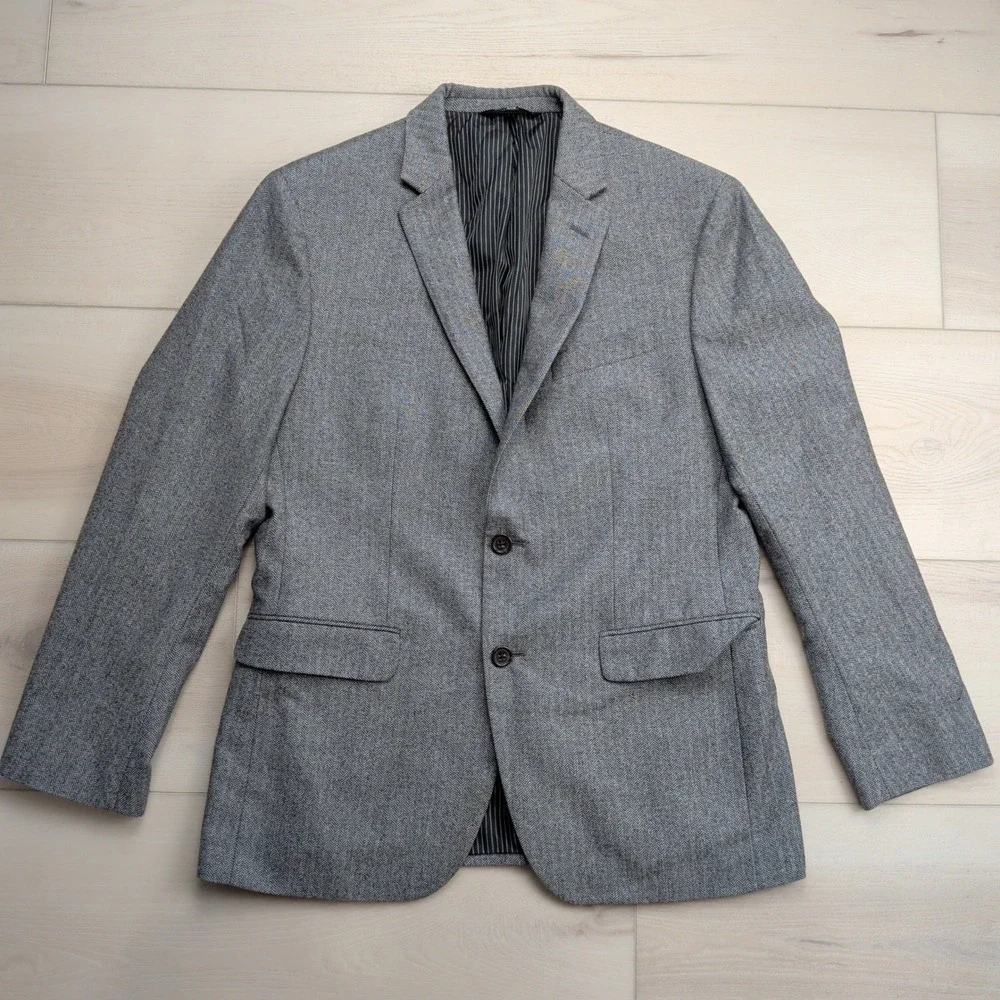Banana Republic Wool Blazer Mens 40S Marzotto Grey Herringbone Slim Sport Coat